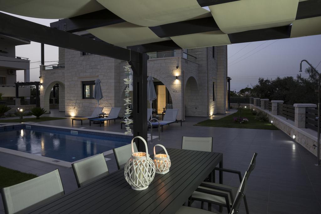 Villa-Azalea Almirida Rum bild